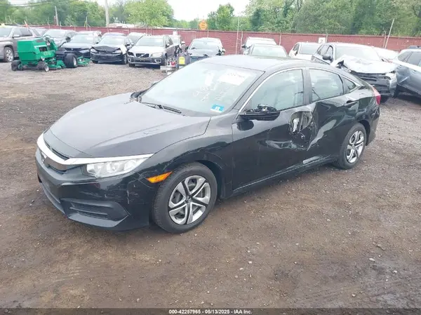 2HGFC2F55JH513226 2018 HONDA CIVIC - Image 2