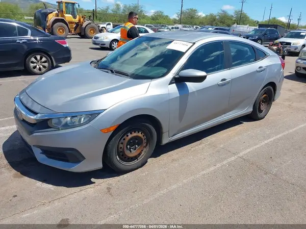 2HGFC2F55JH521441 2018 HONDA CIVIC - Image 2
