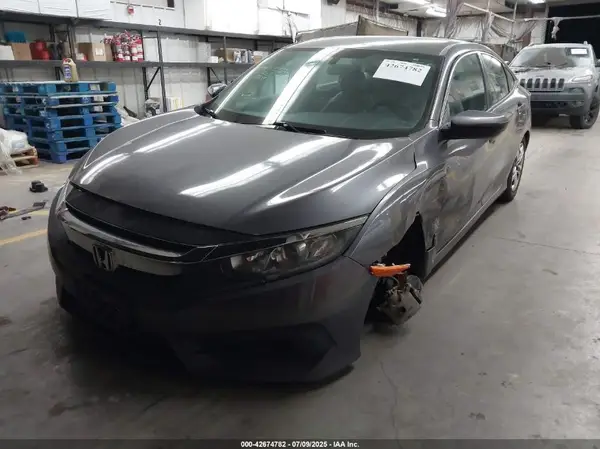 2HGFC2F55JH524503 2018 HONDA CIVIC - Image 2