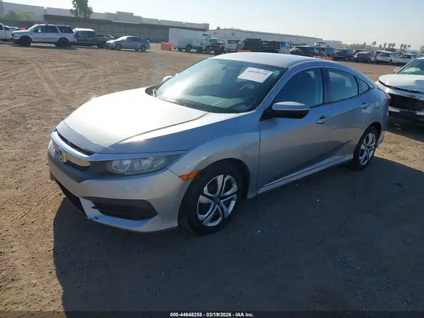 2HGFC2F55JH546579 2018 HONDA CIVIC - Image 2