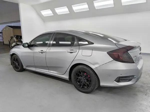 2HGFC2F55JH546596 2018 HONDA CIVIC - Image 2