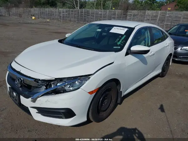 2HGFC2F55JH548915 2018 HONDA CIVIC - Image 2