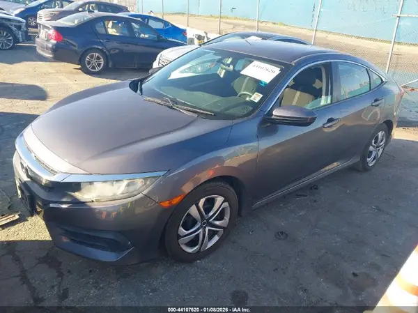 2HGFC2F55JH554648 2018 HONDA CIVIC - Image 2