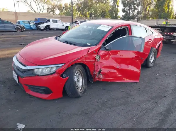2HGFC2F55JH558621 2018 HONDA CIVIC - Image 2