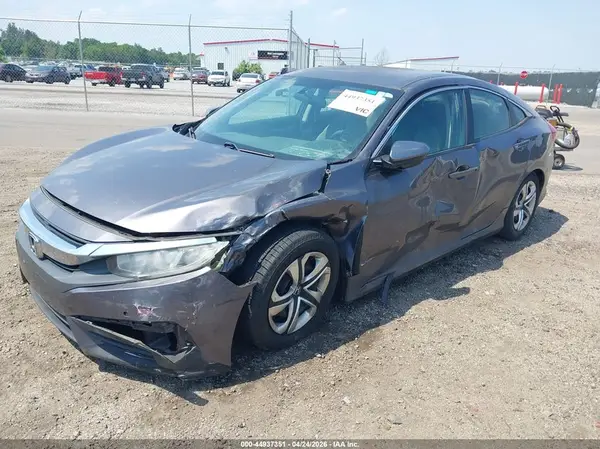 2HGFC2F55JH560191 2018 HONDA CIVIC - Image 2