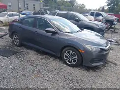 2HGFC2F55JH563673 2018 HONDA CIVIC