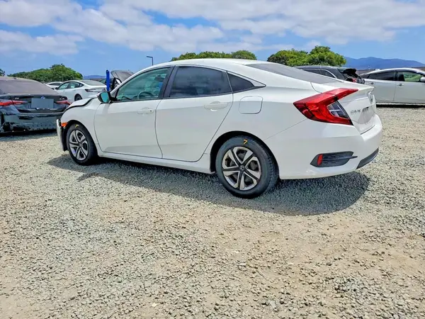2HGFC2F55JH564273 2018 HONDA CIVIC - Image 2