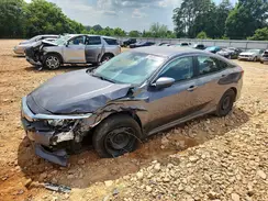 2HGFC2F55JH585625 2018 HONDA CIVIC
