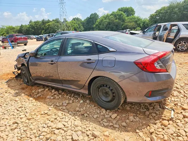 2HGFC2F55JH585625 2018 HONDA CIVIC - Image 2