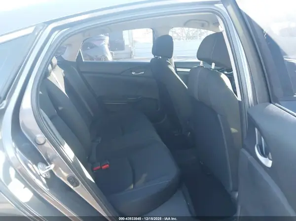 2HGFC2F55JH585639 2018 HONDA CIVIC - Image 8