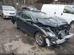 2HGFC2F55JH590422 2018 HONDA CIVIC