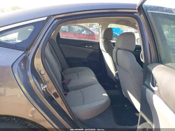 2HGFC2F55JH596012 2018 HONDA CIVIC - Image 8