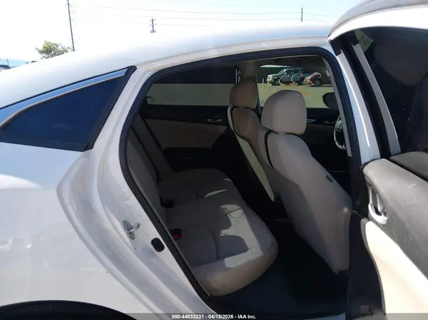 2HGFC2F55JH601743 2018 HONDA CIVIC - Image 8