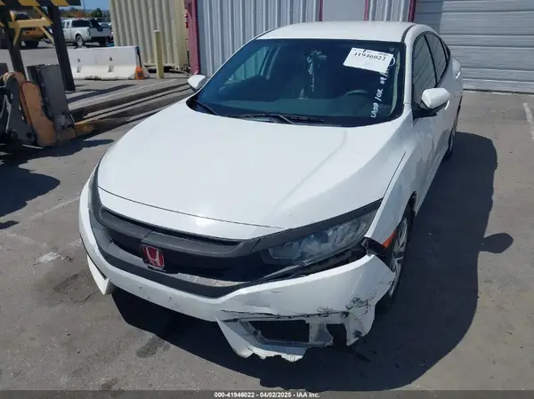2HGFC2F55JH609289 2018 HONDA CIVIC - Image 2