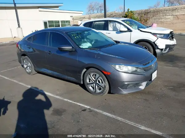 2HGFC2F55JH609423 2018 HONDA CIVIC - Image 1