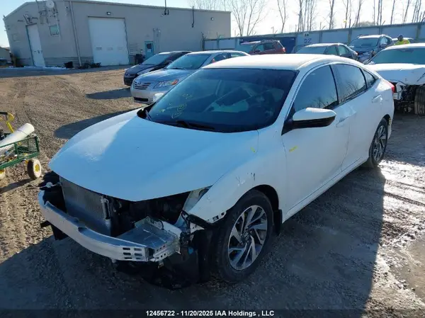 2HGFC2F56JH007002 2018 HONDA CIVIC - Image 2
