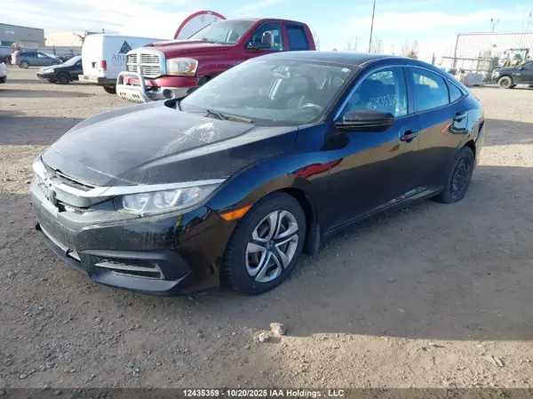 2HGFC2F56JH014693 2018 HONDA CIVIC - Image 2