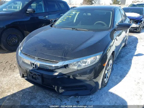 2HGFC2F56JH014709 2018 HONDA CIVIC - Image 2
