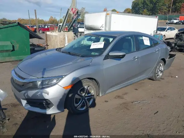 2HGFC2F56JH503370 2018 HONDA CIVIC - Image 2