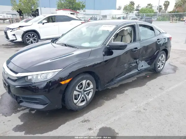 2HGFC2F56JH509525 2018 HONDA CIVIC - Image 2