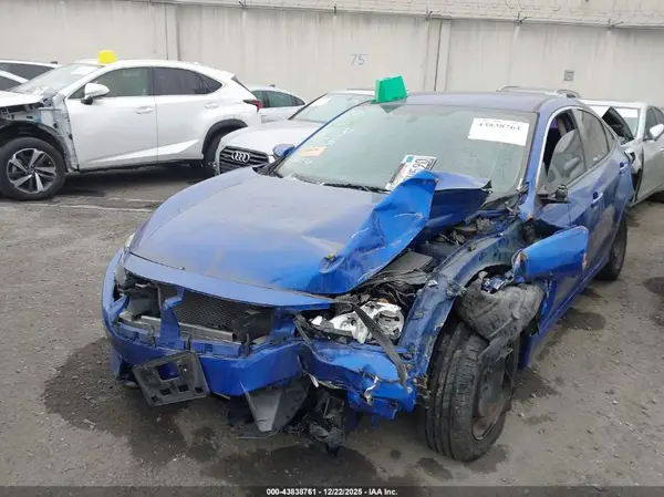 2HGFC2F56JH511727 2018 HONDA CIVIC - Image 2