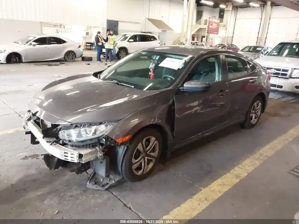 2HGFC2F56JH516264 2018 HONDA CIVIC - Image 2