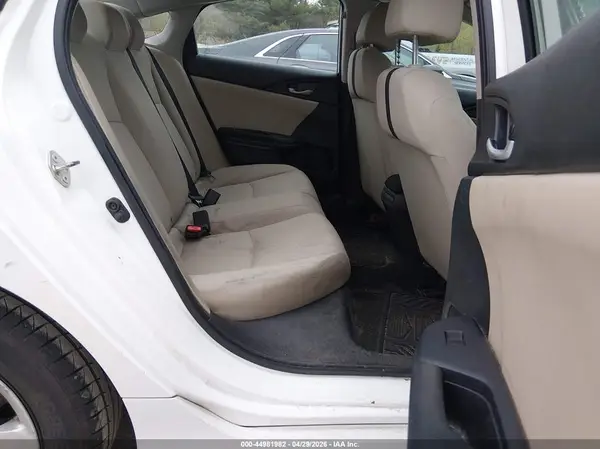 2HGFC2F56JH530990 2018 HONDA CIVIC - Image 8