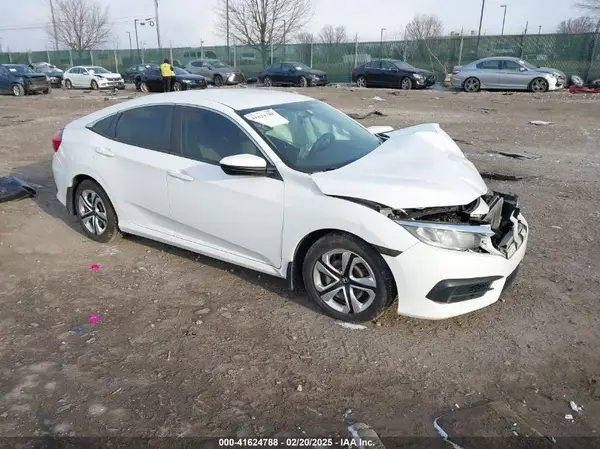 2HGFC2F56JH533615 2018 HONDA CIVIC - Image 1