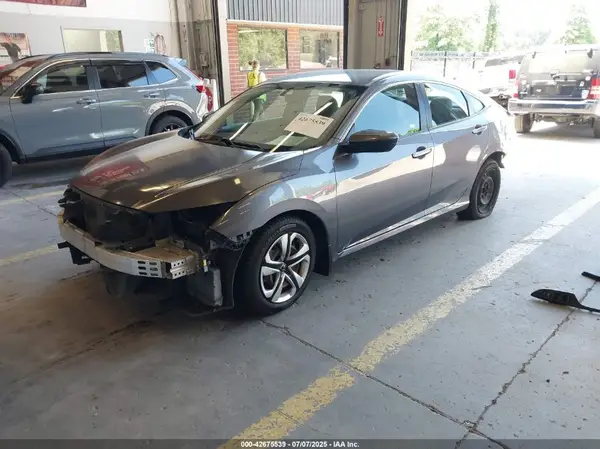 2HGFC2F56JH537163 2018 HONDA CIVIC - Image 2