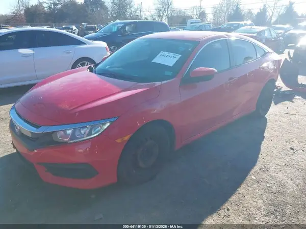 2HGFC2F56JH538460 2018 HONDA CIVIC - Image 2