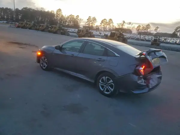 2HGFC2F56JH539642 2018 HONDA CIVIC - Image 2