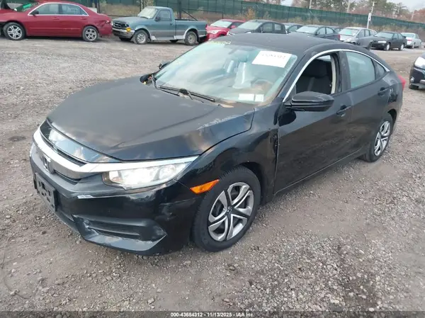 2HGFC2F56JH545991 2018 HONDA CIVIC - Image 2