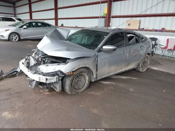 2HGFC2F56JH546915 2018 HONDA CIVIC - Image 2