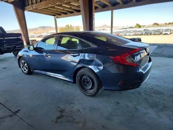 2HGFC2F56JH552004 2018 HONDA CIVIC - Image 2