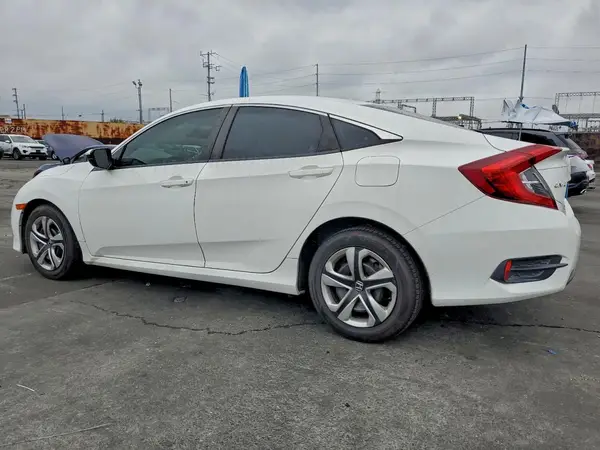 2HGFC2F56JH553055 2018 HONDA CIVIC - Image 2