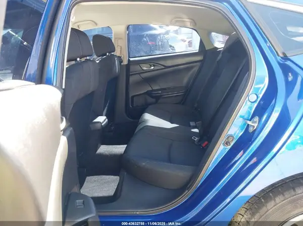2HGFC2F56JH555551 2018 HONDA CIVIC - Image 8