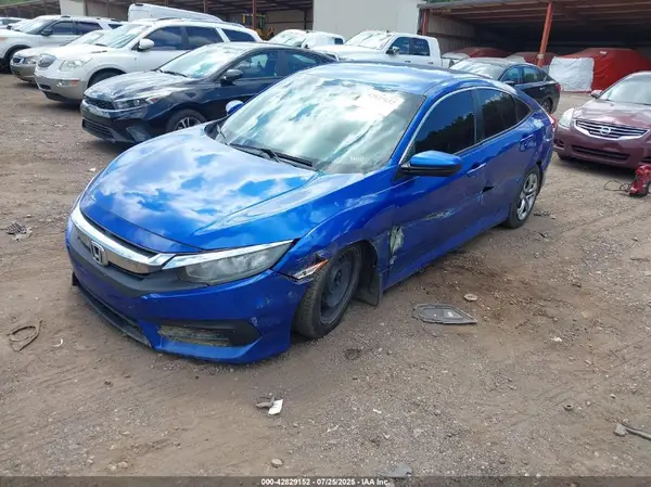 2HGFC2F56JH561818 2018 HONDA CIVIC - Image 2