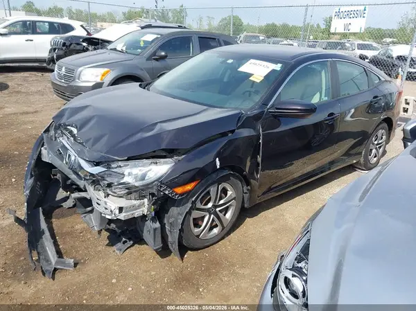 2HGFC2F56JH564945 2018 HONDA CIVIC - Image 2