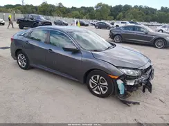 2HGFC2F56JH571300 2018 HONDA CIVIC