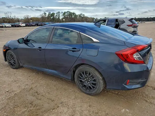 2HGFC2F56JH578926 2018 HONDA CIVIC - Image 2