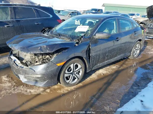2HGFC2F56JH584970 2018 HONDA CIVIC - Image 2