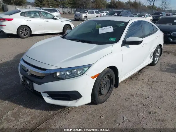 2HGFC2F56JH586735 2018 HONDA CIVIC - Image 2