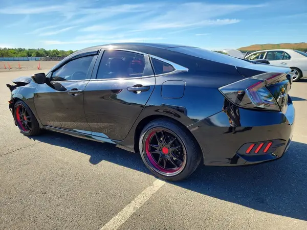 2HGFC2F56JH593605 2018 HONDA CIVIC - Image 2