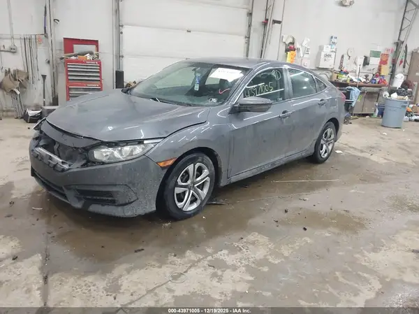 2HGFC2F56JH594544 2018 HONDA CIVIC - Image 2