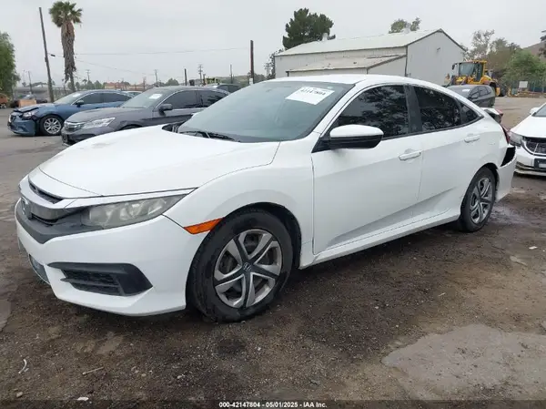 2HGFC2F56JH608006 2018 HONDA CIVIC - Image 2
