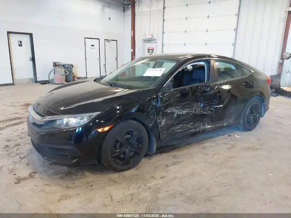 2HGFC2F56JH608359 2018 HONDA CIVIC - Image 2