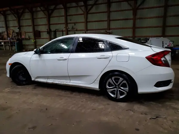 2HGFC2F57JH000303 2018 HONDA CIVIC - Image 2