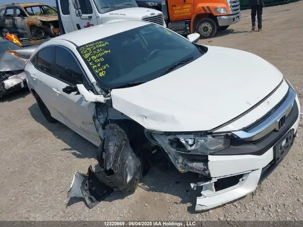 2HGFC2F57JH005274 2018 HONDA CIVIC - Image 1