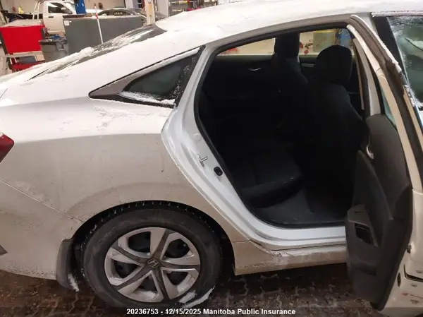 2HGFC2F57JH011592 2018 HONDA CIVIC - Image 8