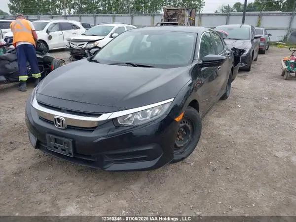 2HGFC2F57JH020387 2018 HONDA CIVIC - Image 2